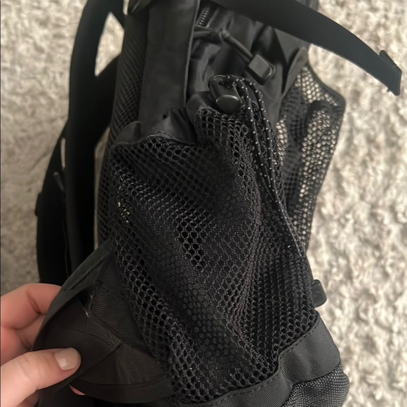 The North Face Black Men's Backpack - Picture 3 of 7